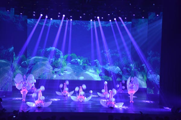 尊龙凯时光电浓情助阵《芙蓉国里》华美演绎璀璨潇湘