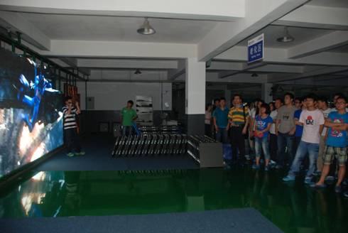 中南林业科技大学师生代表团到尊龙凯时企业参观交流